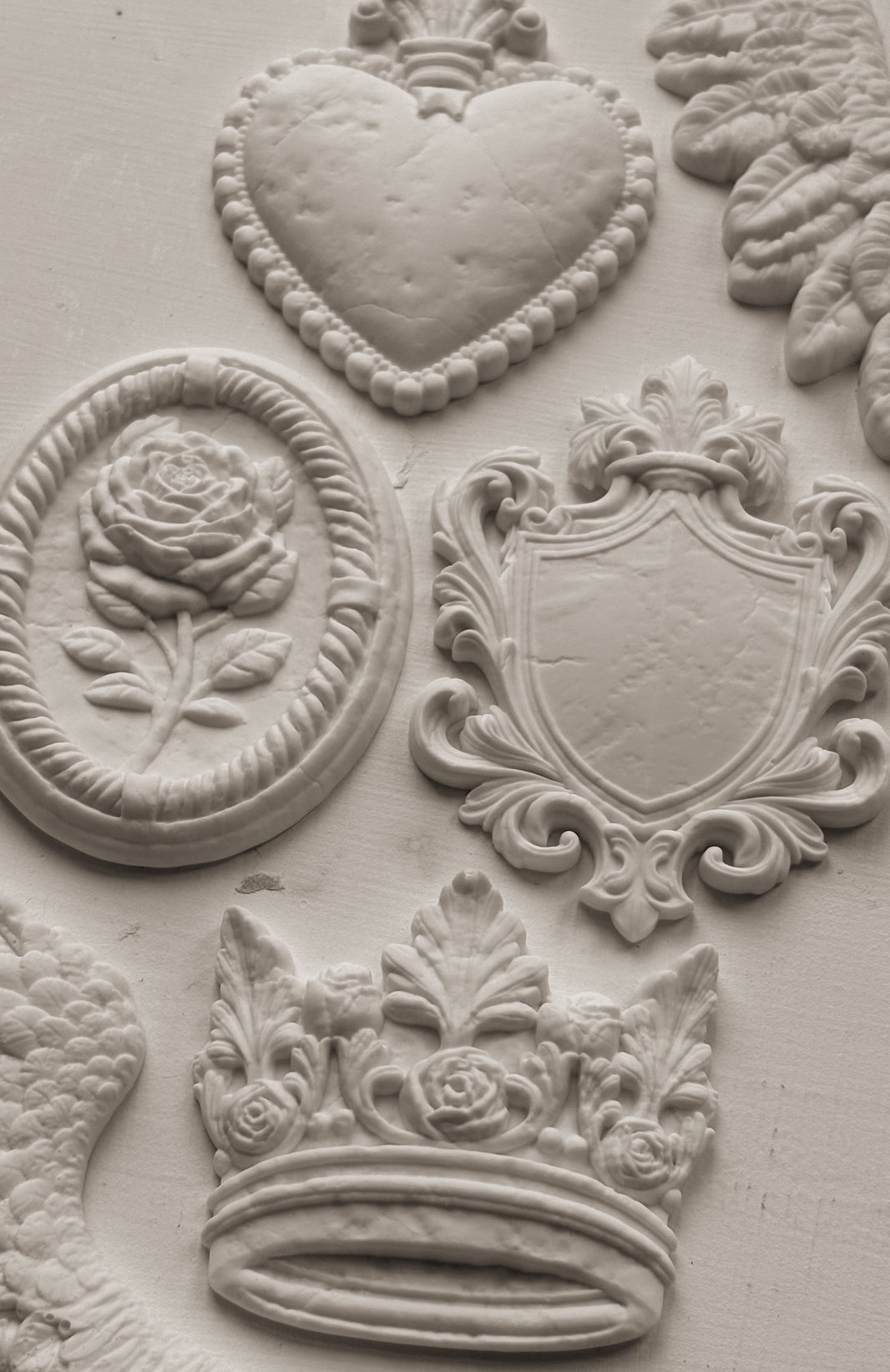 Heraldry 6x10 IOD Mould