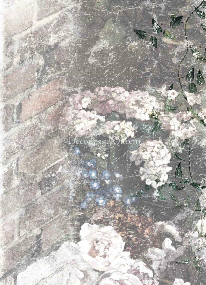 Dainty and the Queen Faded