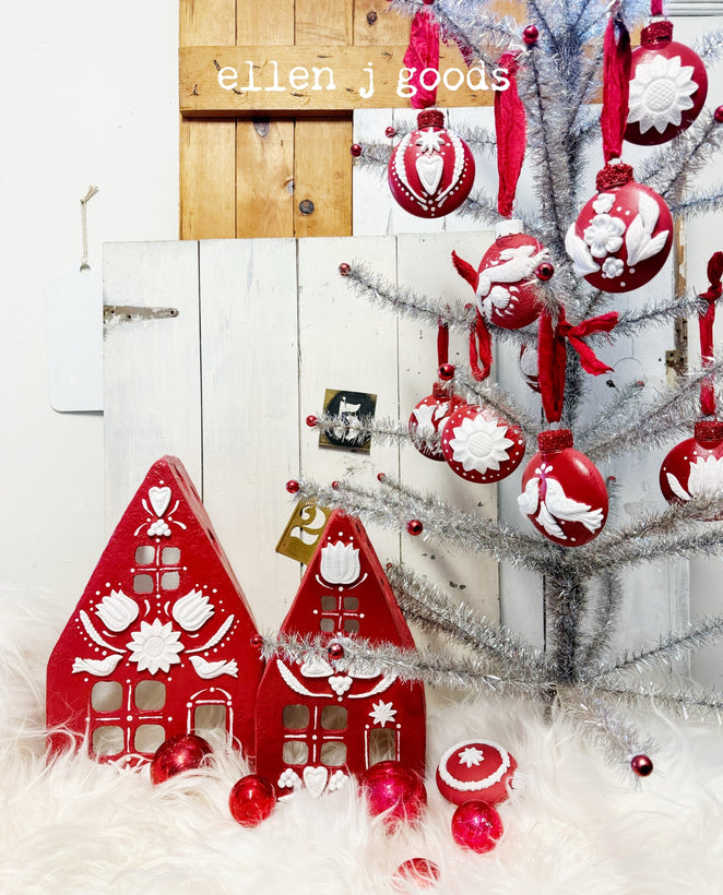 SWEDISH FOLK ART CHRISTMAS 12/11