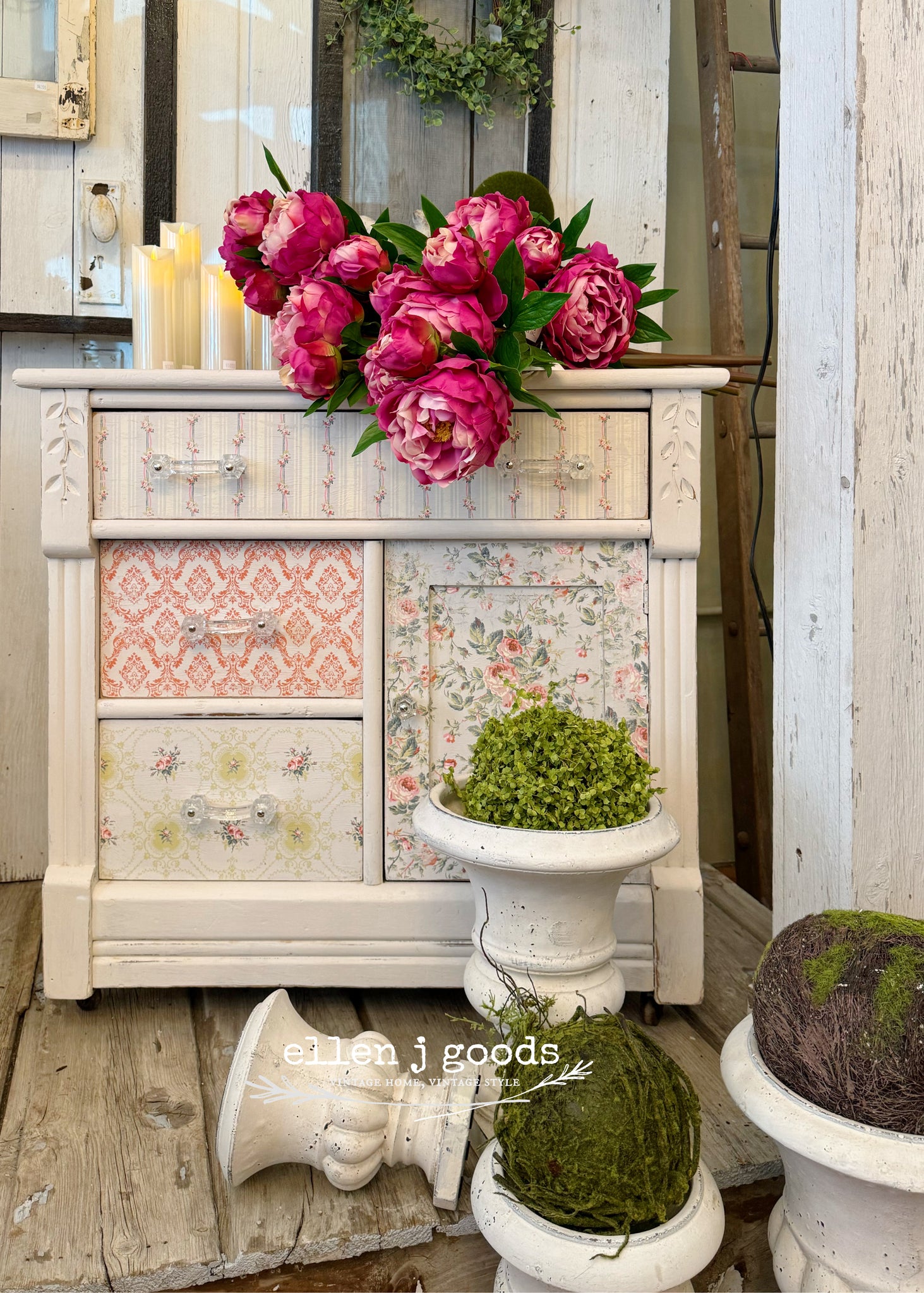 Sweet Cottage cabinet