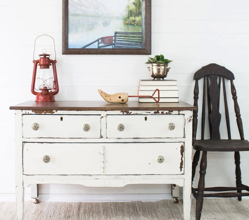 Champlain Homestead House Milkpaint