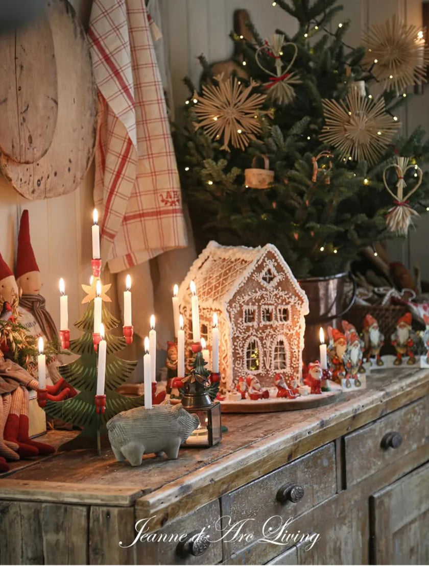 Jeanne d'Arc Living - Issue #8, 2025