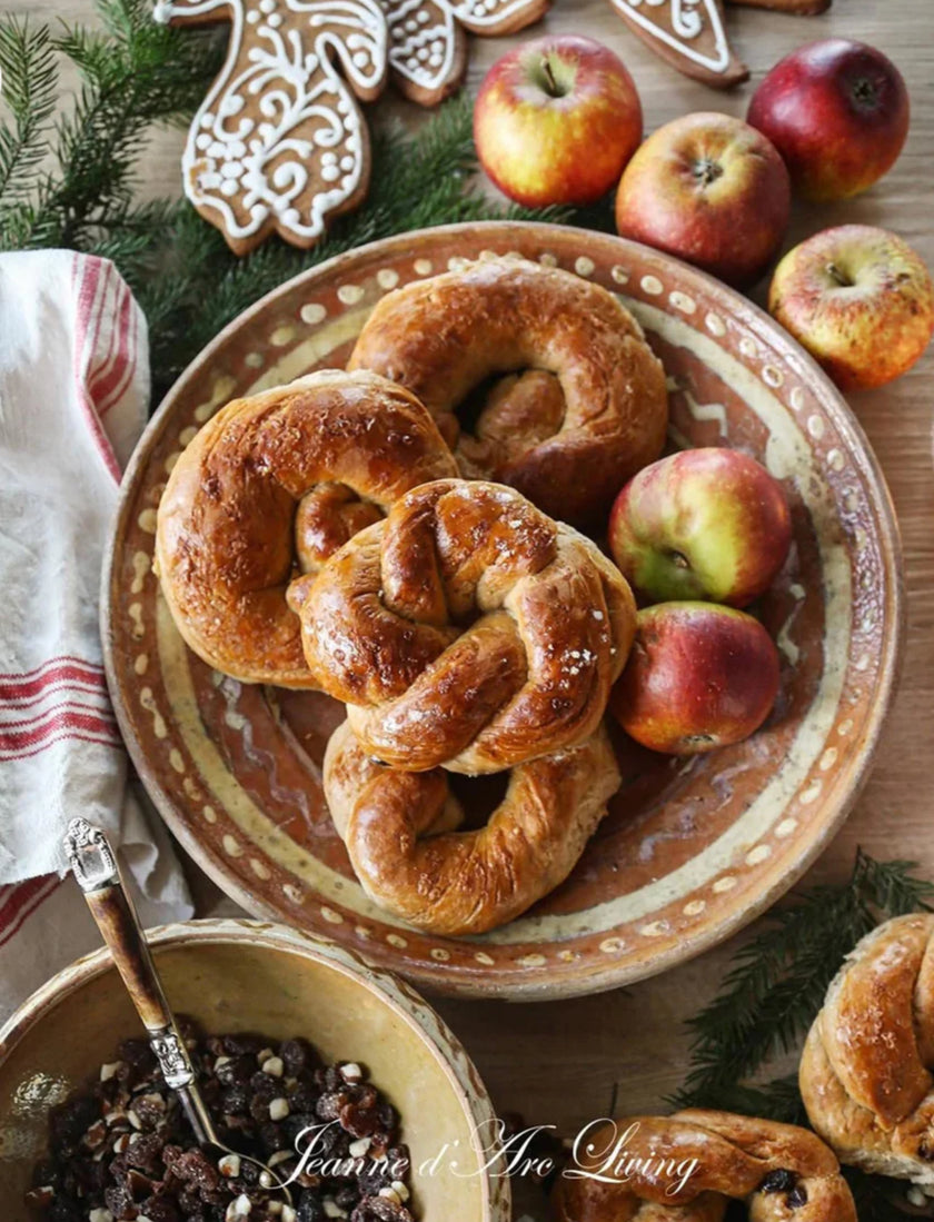 Jeanne d'Arc Living - Issue #8, 2025