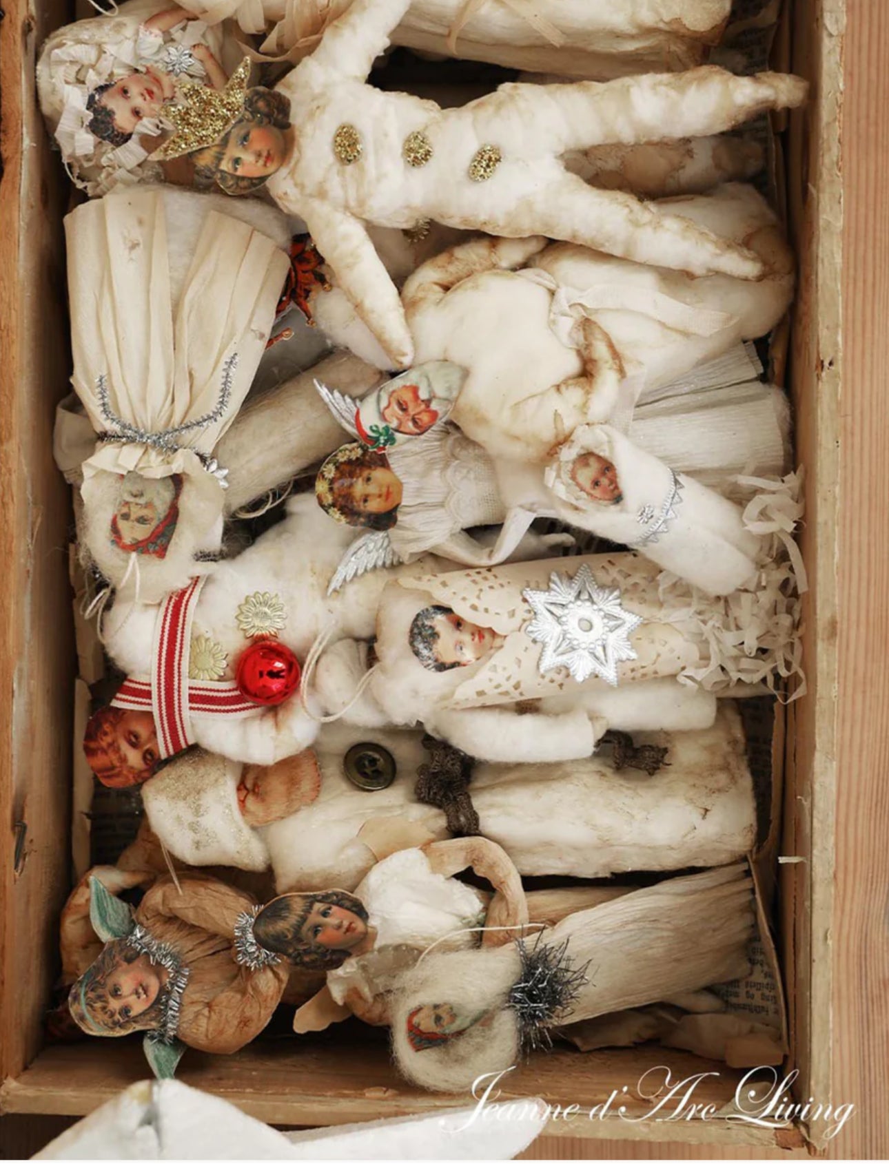 JEANNE d’ Arc Living Special Holiday Edition 2025