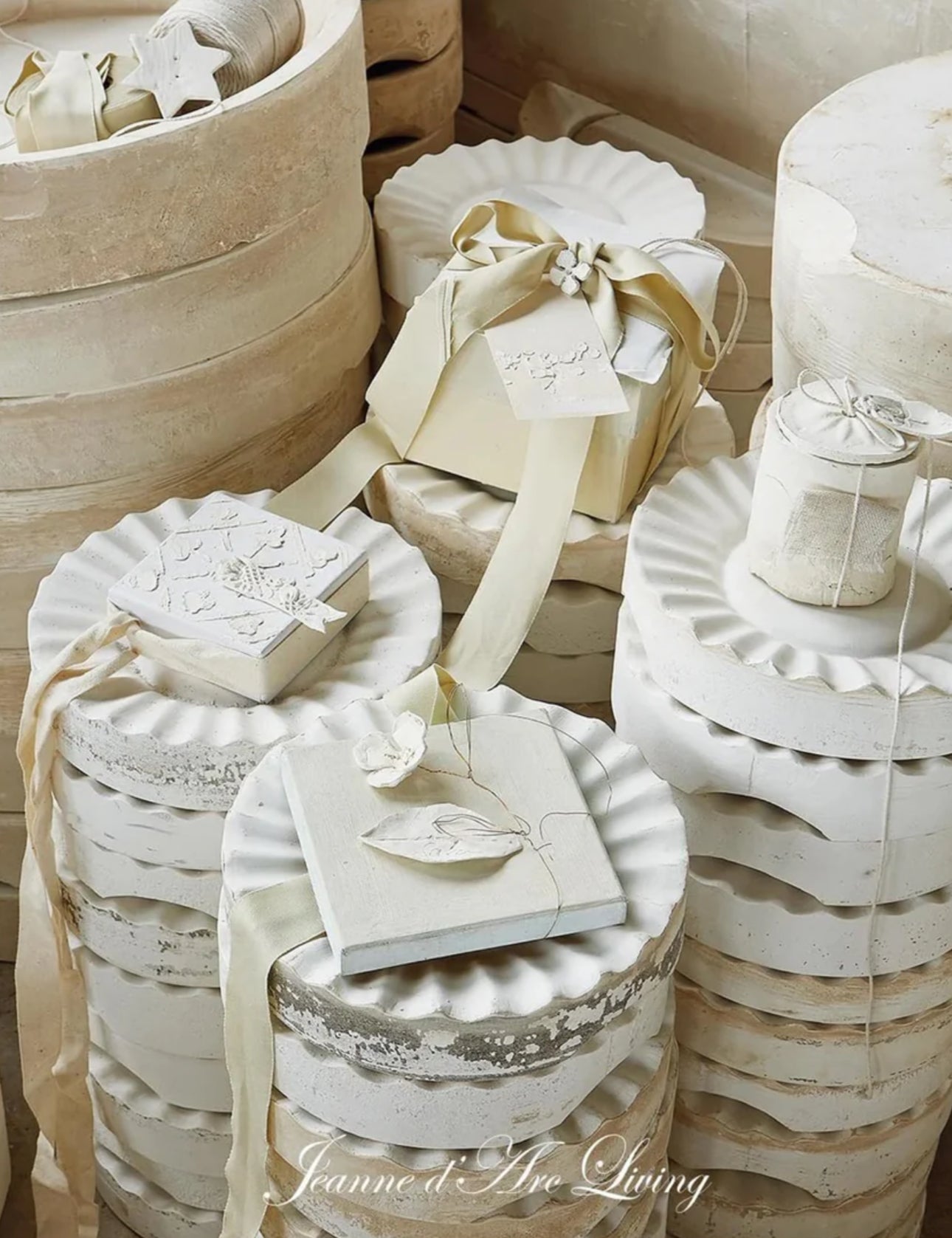 Jeanne d'Arc Living - Issue #8, 2025