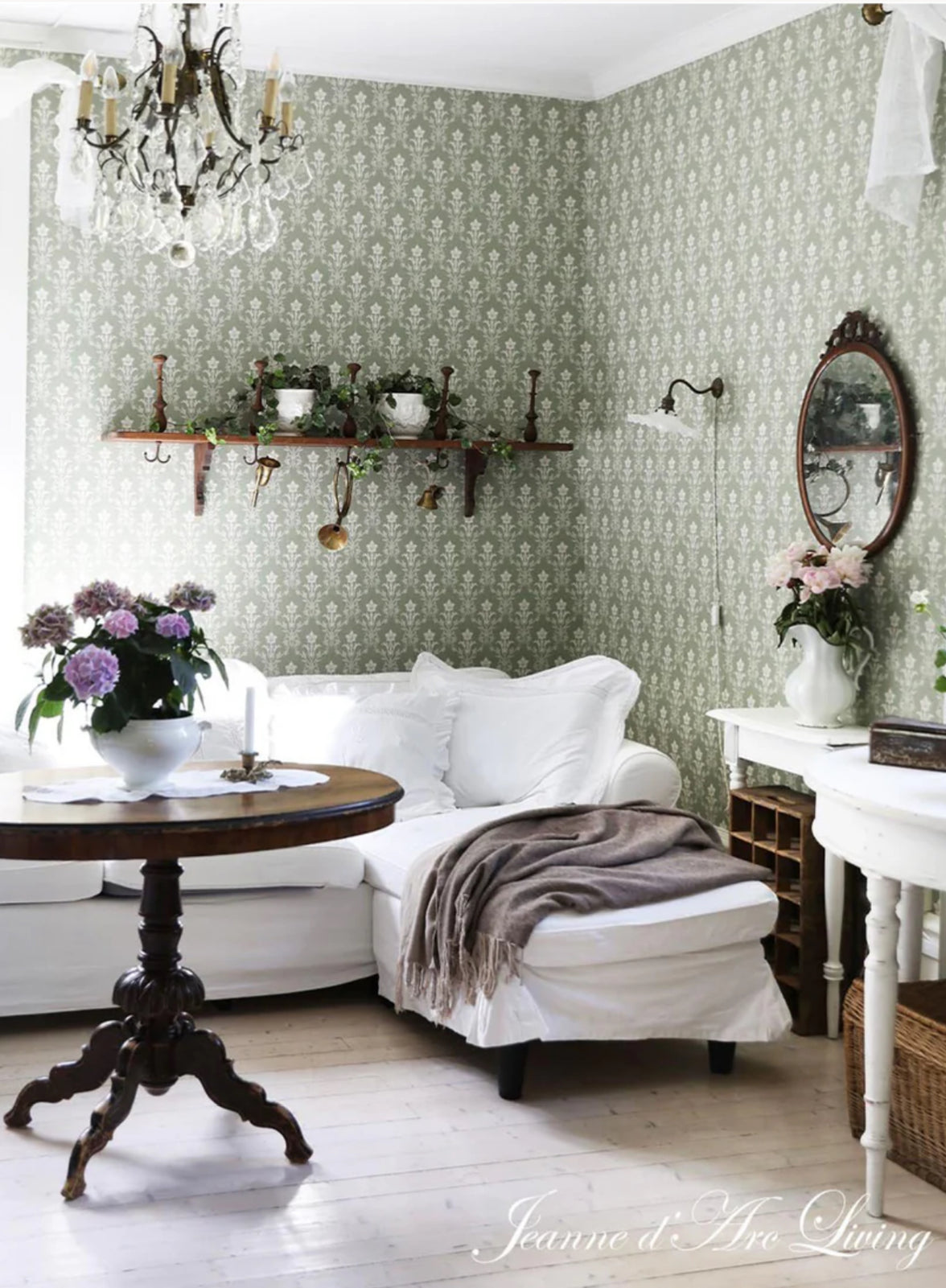 Jeanne d'Arc Living - Issue #4, 2025