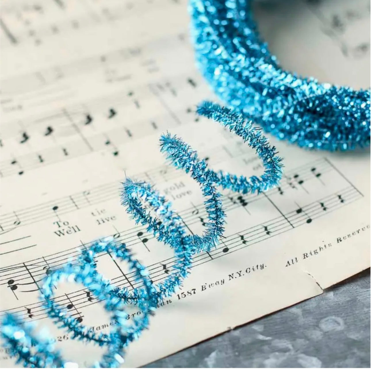 Wired Vintage Style Skinny Tinsel Garland.