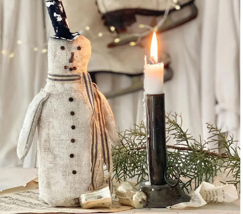 Jeanne d'Arc Living - Issue #8, 2025