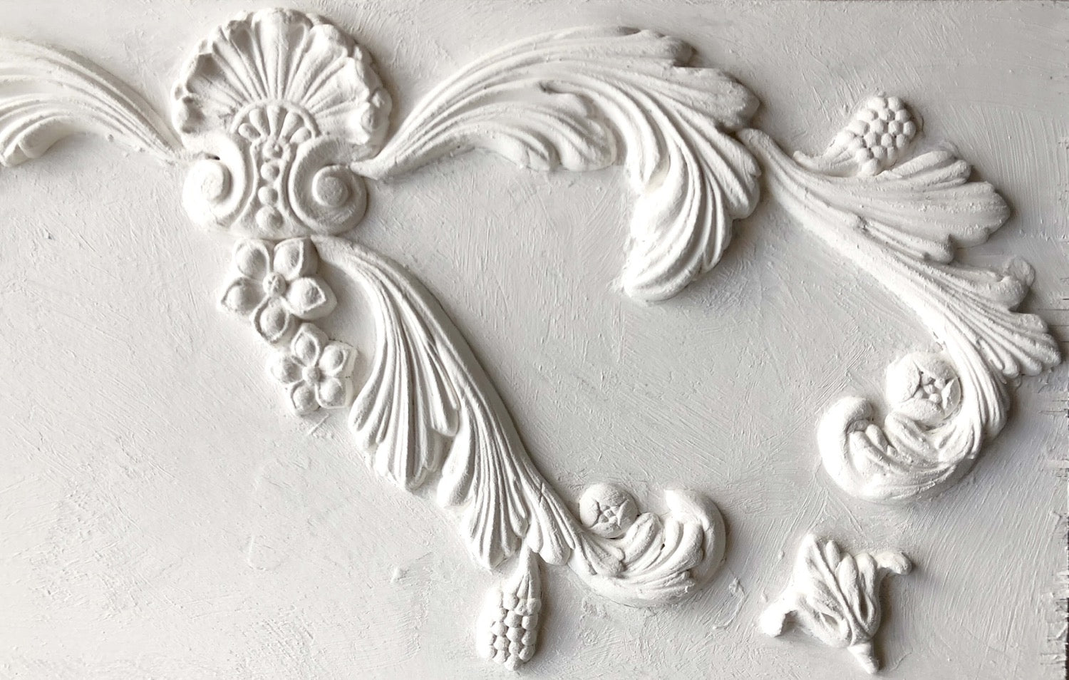 Acanthus Scroll IOD Décor Mould