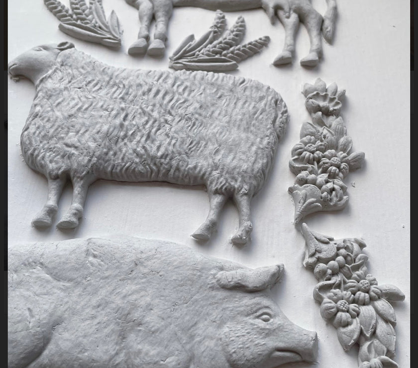 Village Market IOD Décor Mould