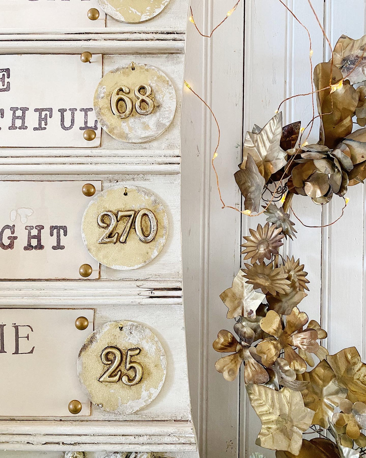 HOLIDAY COUNTDOWN /HYMN Board PAID Facebook Workshop Group