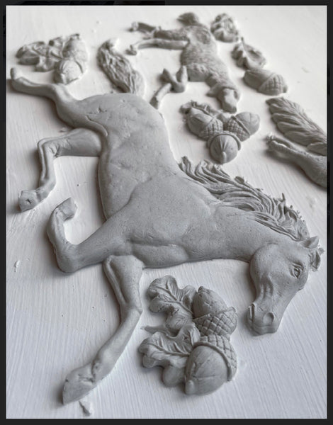 Horse and Hound IOD Décor Mould