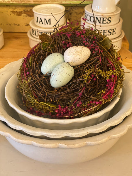 Gathered dried floral Nest  with eggs